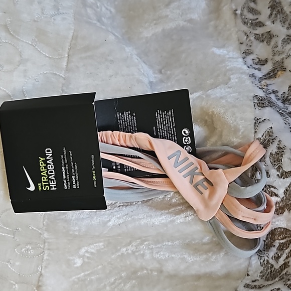nike strappy headband